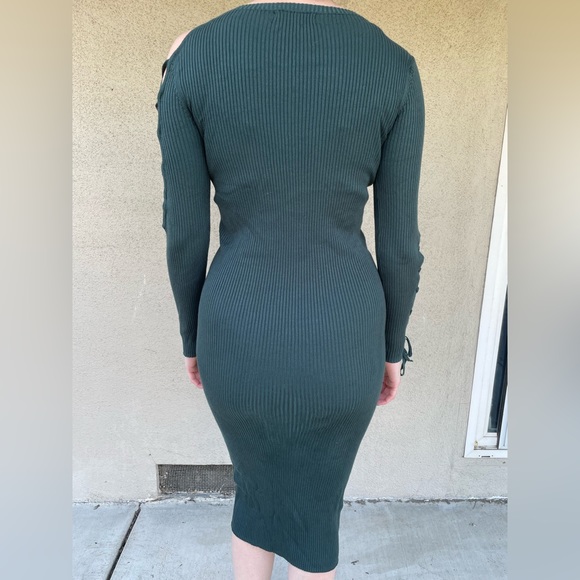 Forest Green knit dress - Picture 2 of 2